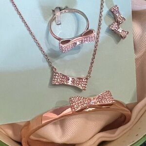 Elegant Bow Jewelry Set in Rose Gold and Silver